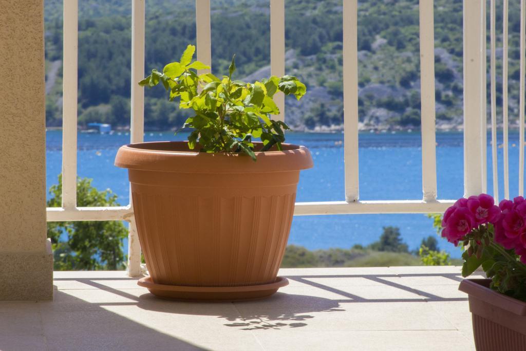 Bulat Sea View Apartments Σίμπενικ Εξωτερικό φωτογραφία