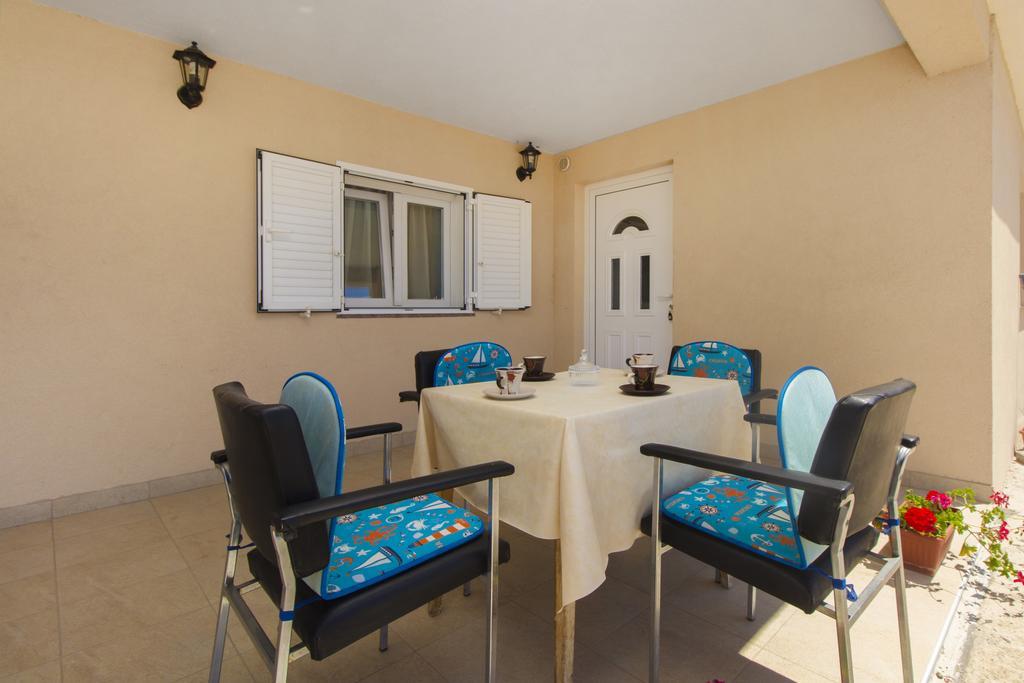 Bulat Sea View Apartments Σίμπενικ Εξωτερικό φωτογραφία